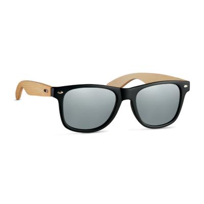 Lunettes de soleil en bambou