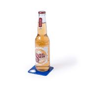 Sous-verre avec ouvre-bouteille intégré