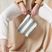 Trousse à accessoires avec soufflet