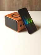 Enceine Wood-Cube avec chargeur à induction en bois