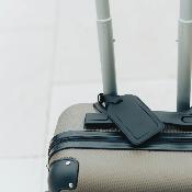 Etiquette à bagage avec géolocalisation